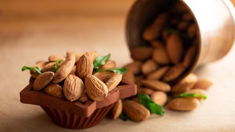 Almonds-for-boosting-metabolism
